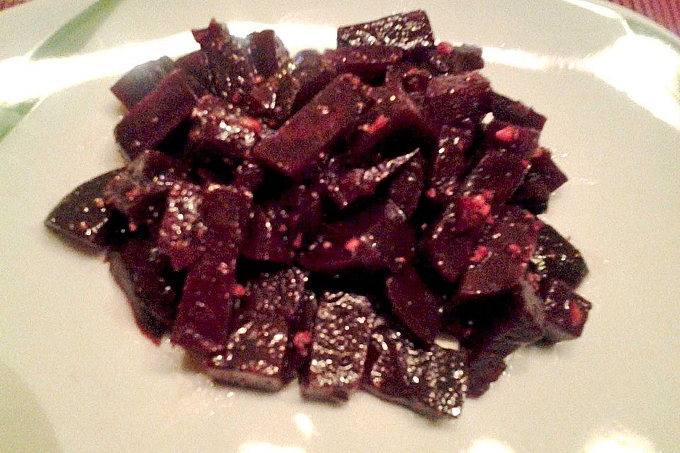 Rote Bete-Salat mit Knoblauch