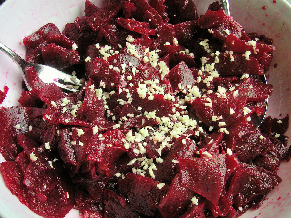 Rote Bete-Salat mit Knoblauch von Quirli| Chefkoch