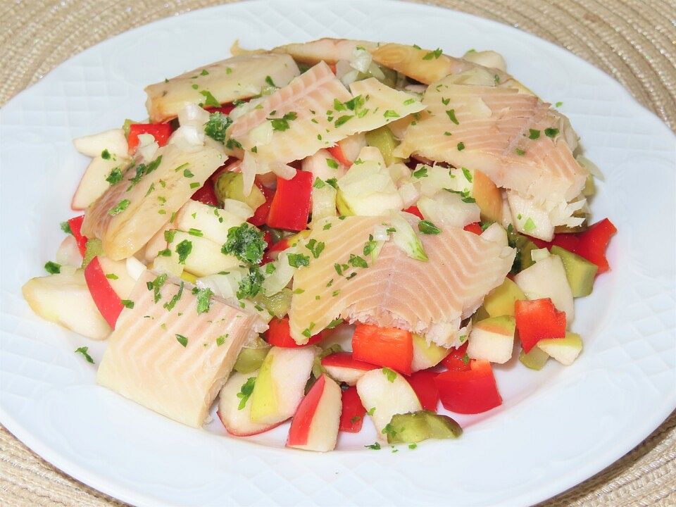 Salat mit Räucherforelle von Pfirsicheis| Chefkoch