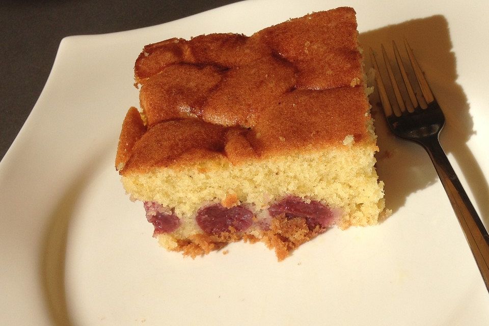 Kirschkuchen aus Rührteig