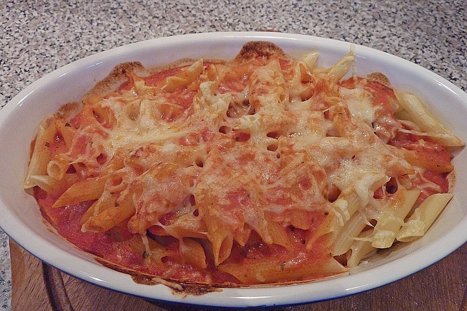 Nudelauflauf mit Tomaten - Sahnesoße