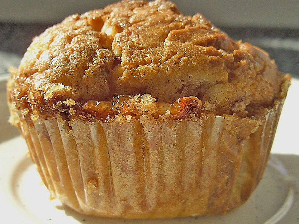 Rhabarber - Marzipan - Muffin mit Zimtkruste von Amarella| Chefkoch