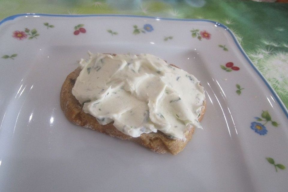 Knoblauch - Frischkäse - Kräuter - Dip