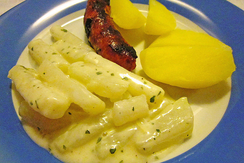 Kohlrabigemüse mit Käsesauce