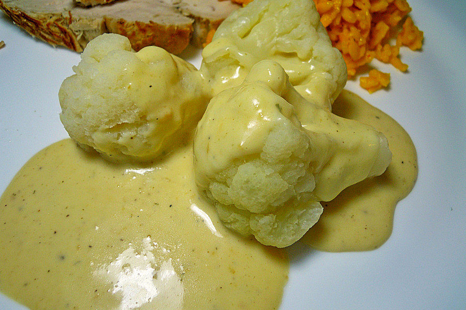 Kohlrabigemüse mit Käsesauce