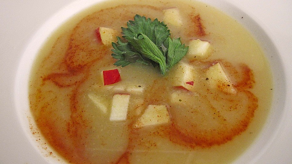Apfel - Sellerie - Suppe von bufana Apfel - Sellerie - Suppe von bufana