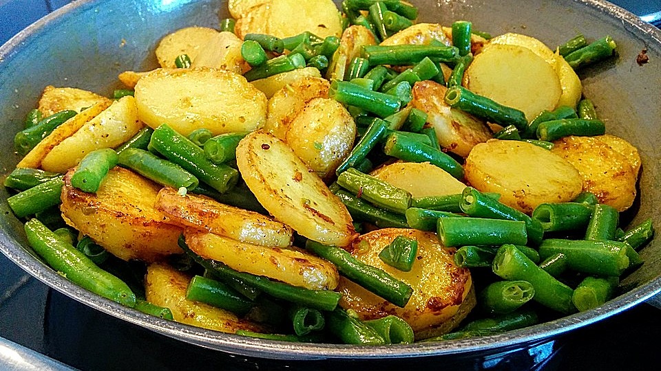 Kartoffelcurry-mit-gr-nen-Bohnen