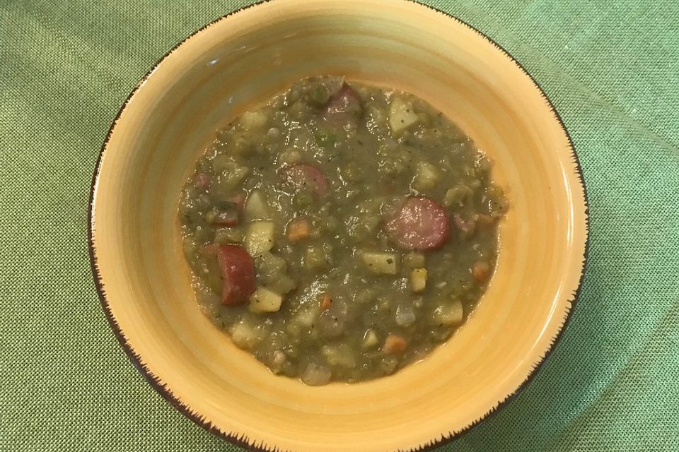 Deftige Erbsensuppe mit Kassler