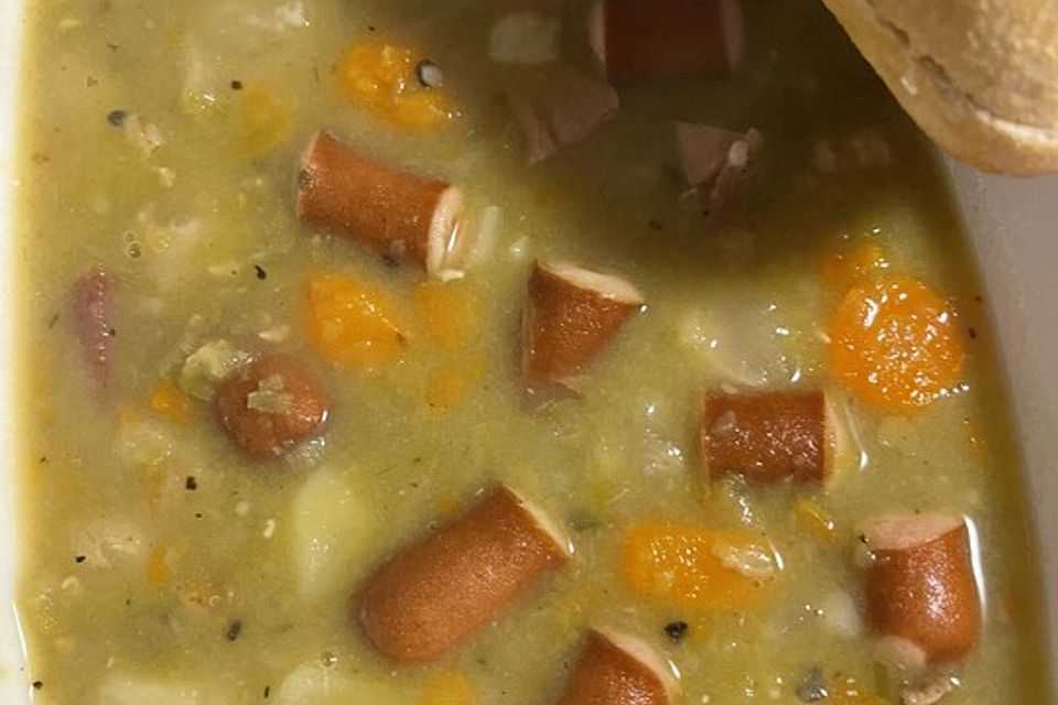 Deftige Erbsensuppe mit Kassler