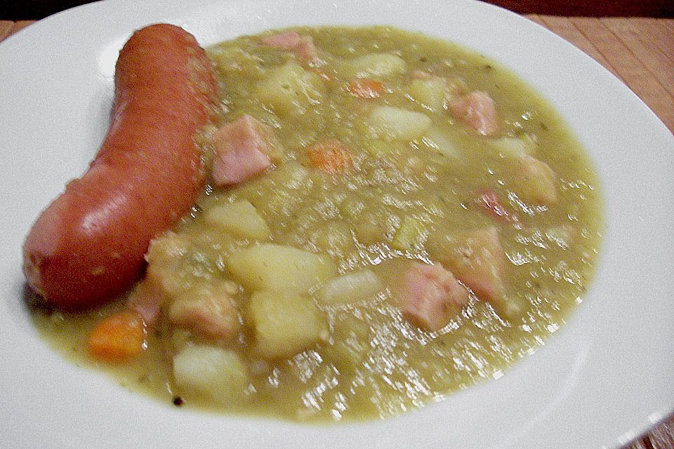 Deftige Erbsensuppe mit Kassler