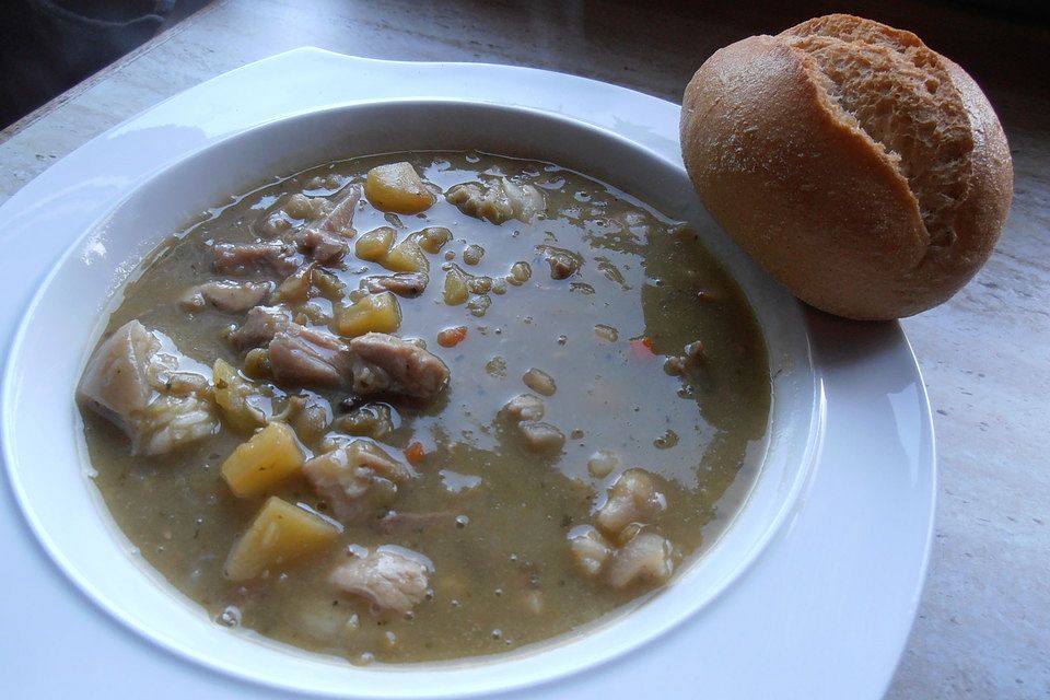 Deftige Erbsensuppe mit Kassler