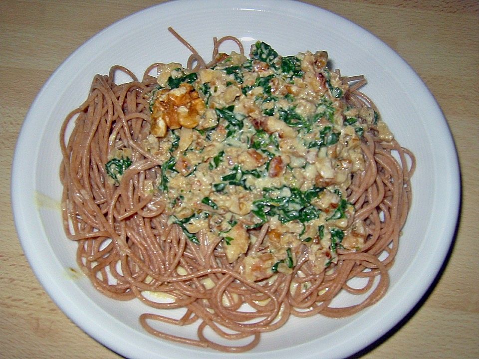 Spaghetti mit Walnuss - Sauce von Koelkast| Chefkoch
