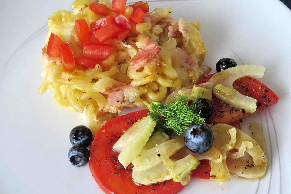 Spaghetti mit Fenchel und Schinken