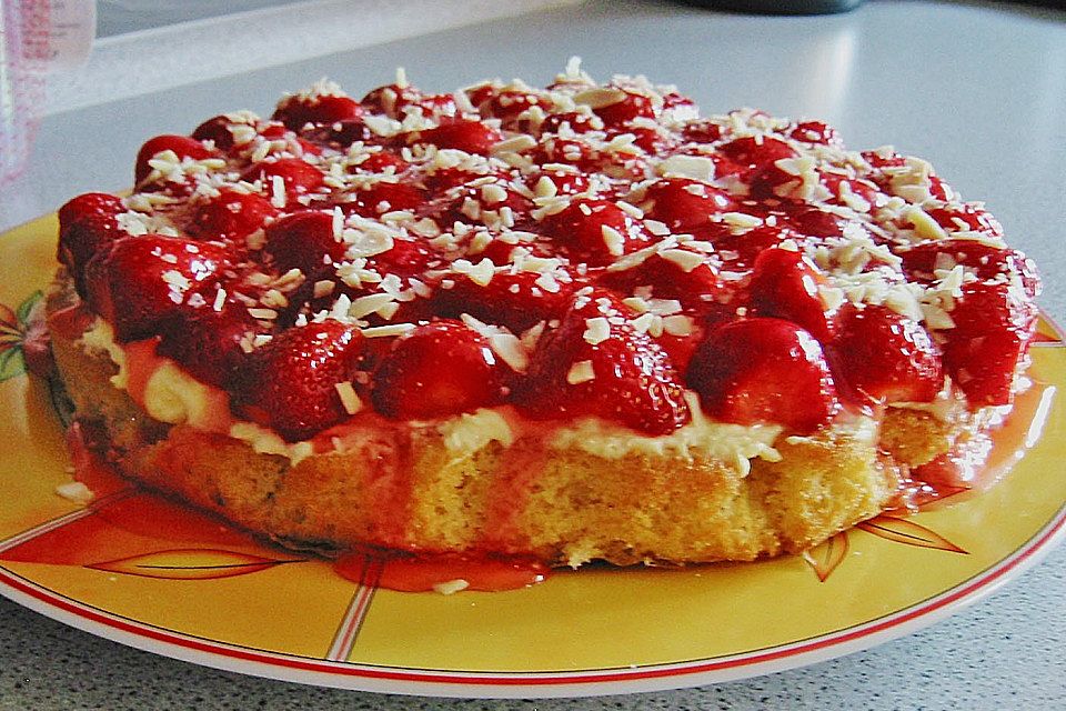 Erdbeer-Kuchen mit Vanillecreme