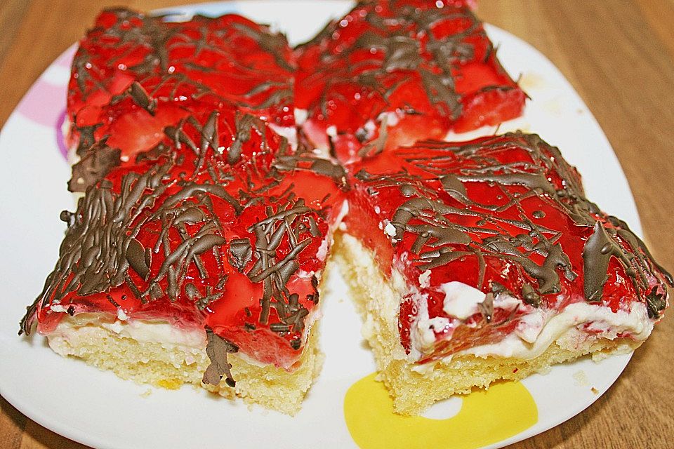 Erdbeer-Kuchen mit Vanillecreme