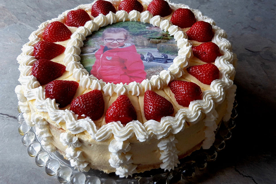 Erdbeer-Kuchen mit Vanillecreme