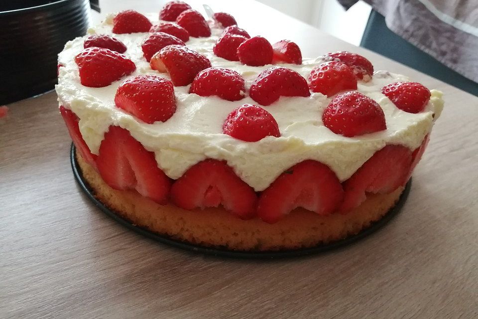 Erdbeer-Kuchen mit Vanillecreme