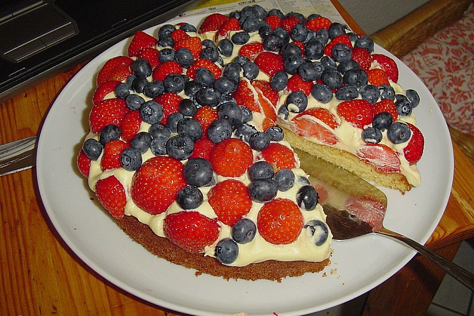 Erdbeer-Kuchen mit Vanillecreme