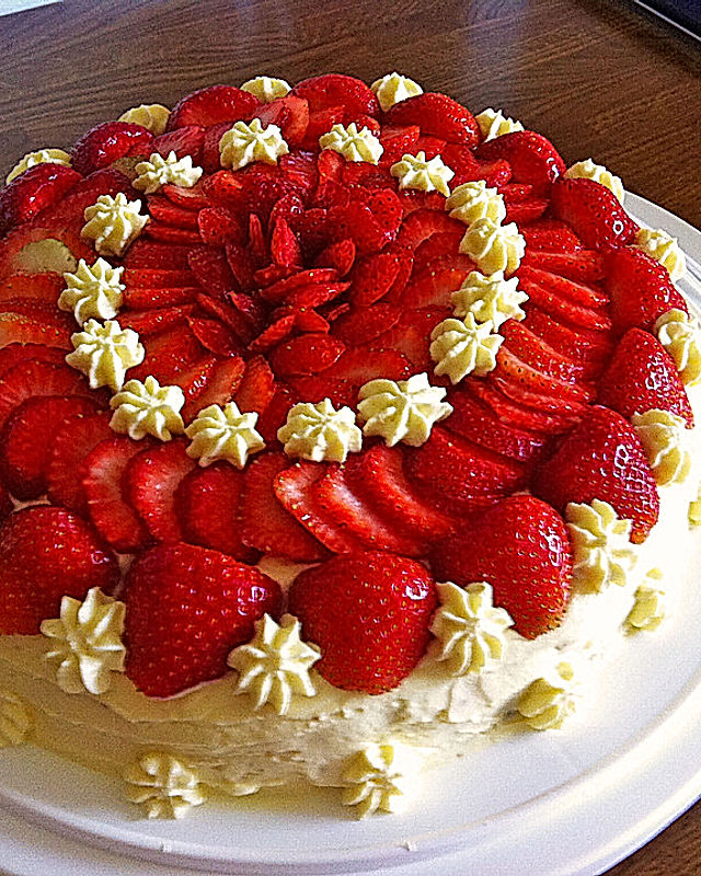 Erdbeer-Kuchen mit Vanillecreme