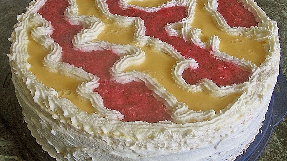 Erdbeertorte mit Früchtespiegel von malemale2109
