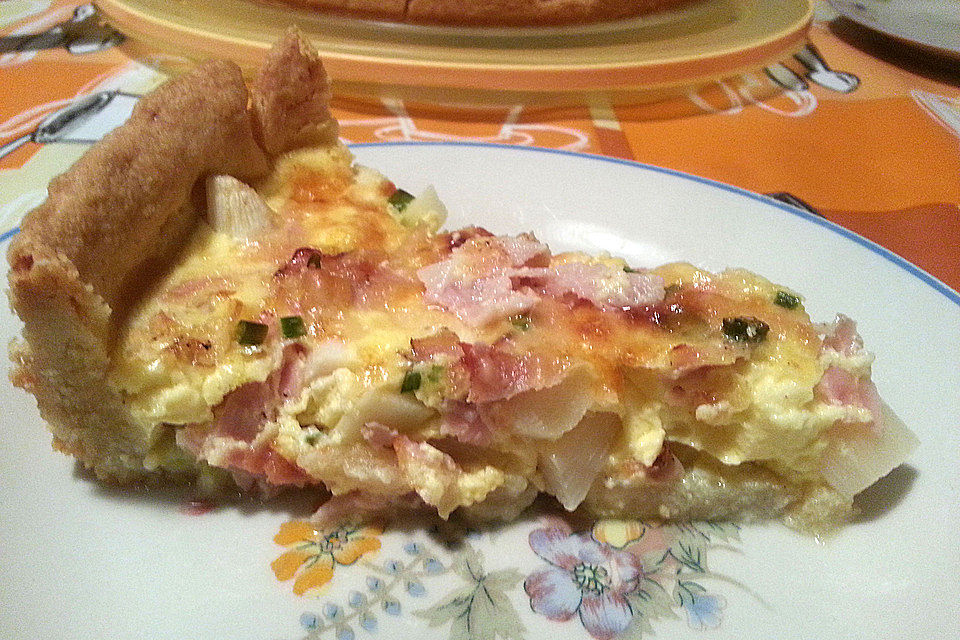 Spargelquiche mit Parmesan