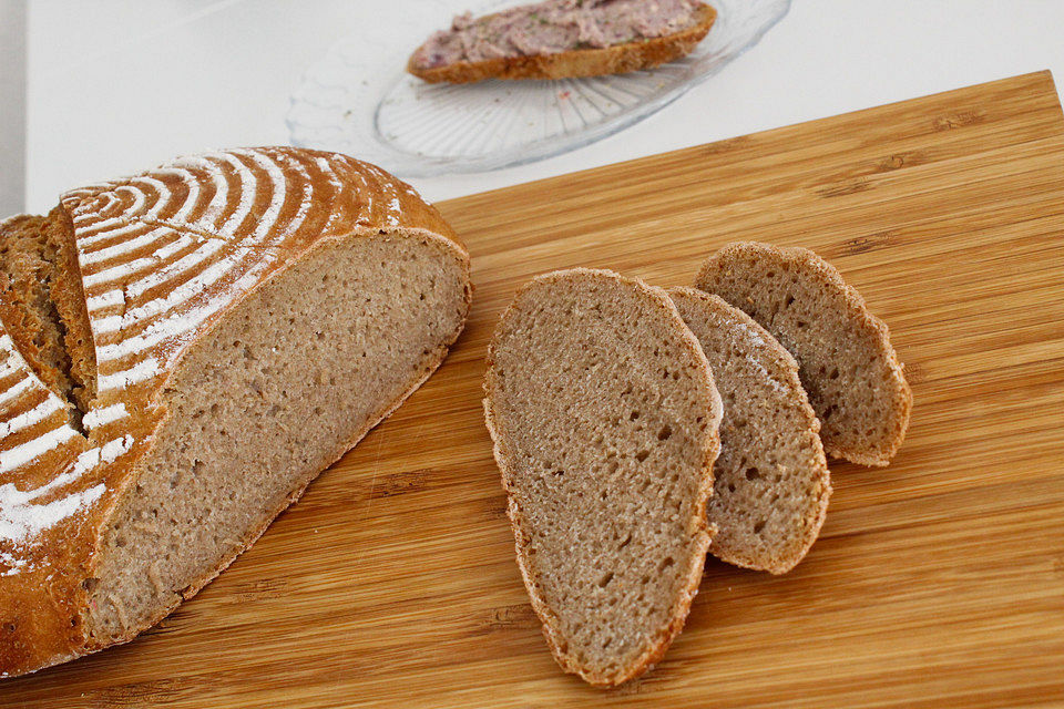 Einfaches Sauerteigbrot