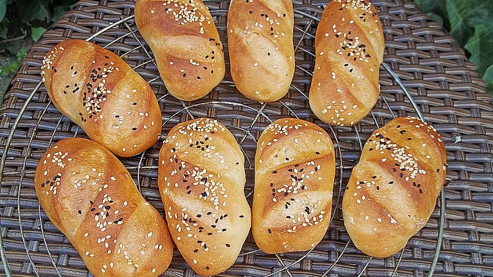 Knusprige Kleine Brotchen Von Koelkast Chefkoch