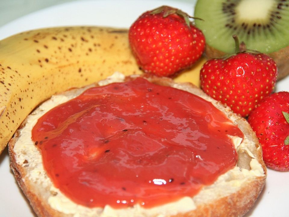 Erdbeer - Kiwi - Bananen - Marmelade von silkegirl | Chefkoch
