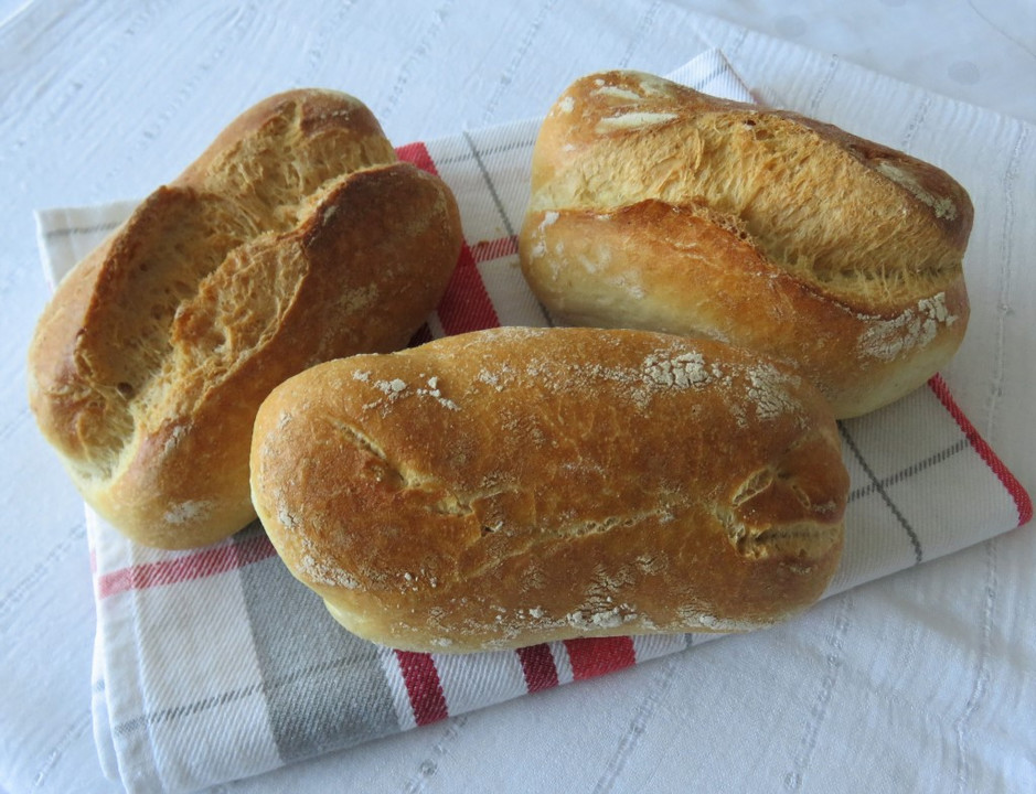 Knusprige Luftige Brotchen Rezepte Chefkoch