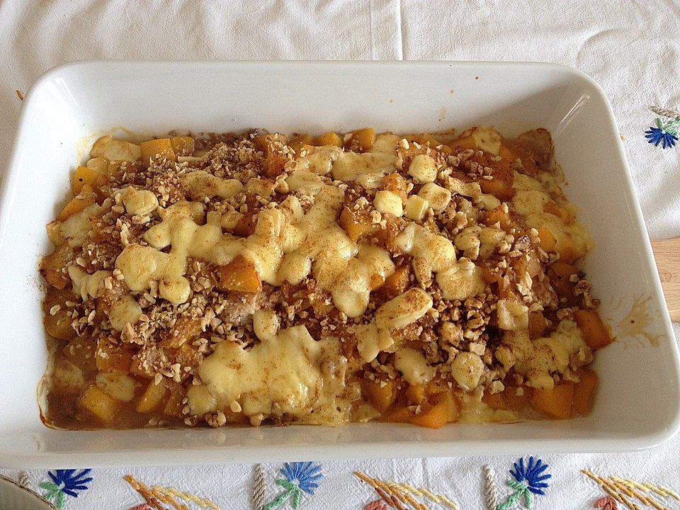 Hähnchen-Pfirsich-Auflauf mit Nusskruste von stanze| Chefkoch