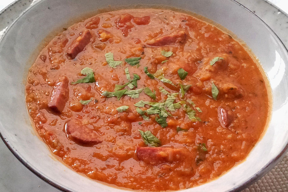 Ägyptische rote Linsensuppe