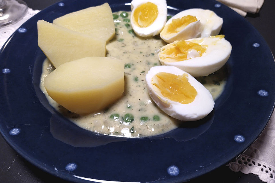 Eier-Ragout mit Erbsen