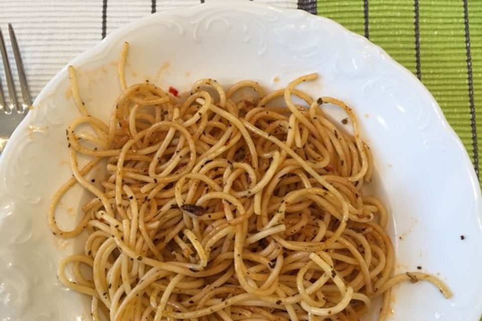 Spaghetti mit Pesto Rosso