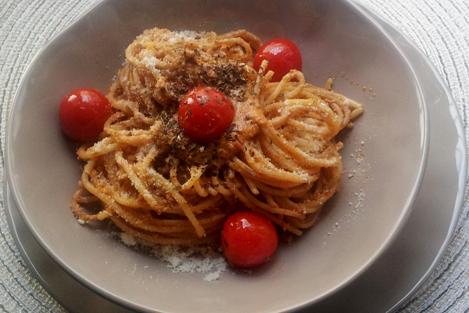 Spaghetti mit Pesto Rosso