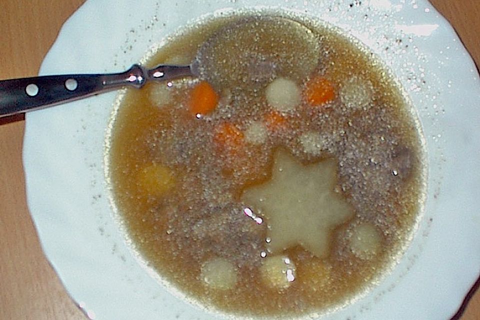 Gabys Festagssuppe mit Gemüseperlen