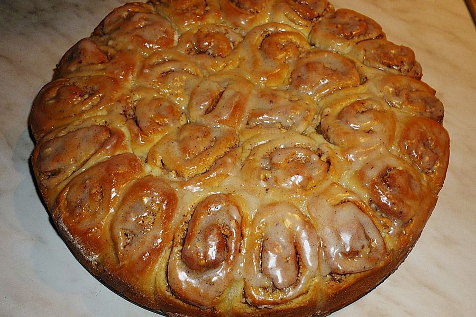 Zimtrollen-Kuchen