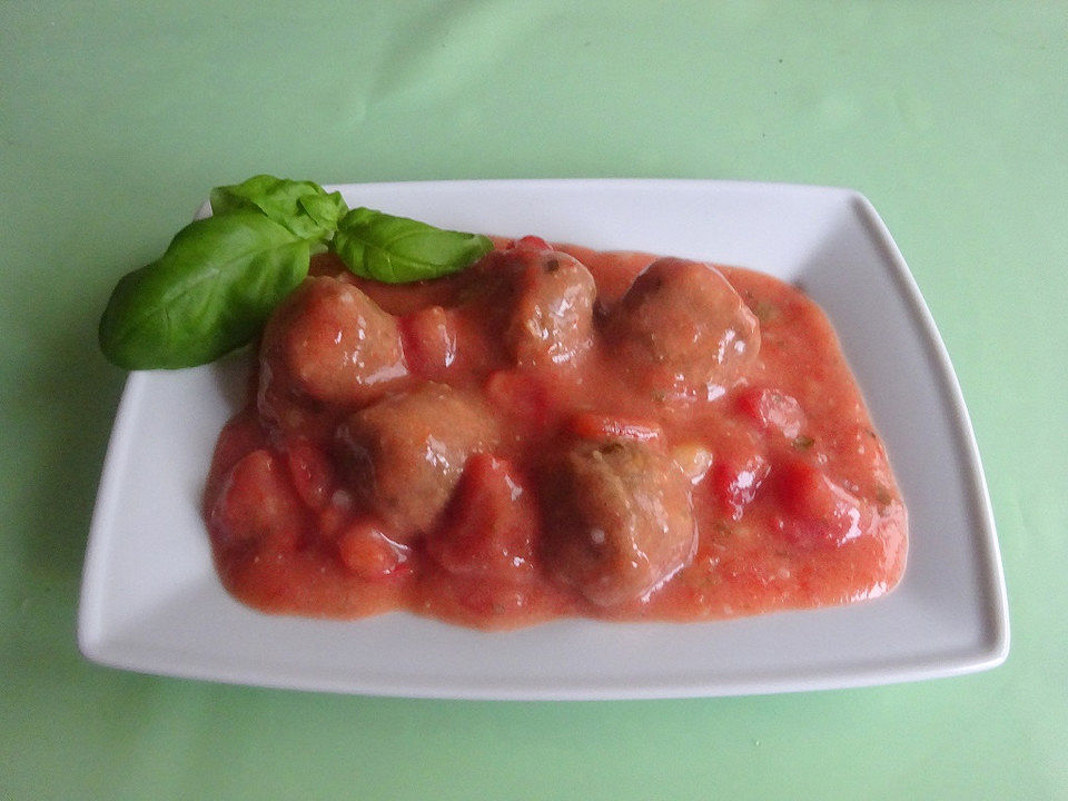 Frikadellen mit Tomatensauce von woodlousy| Chefkoch