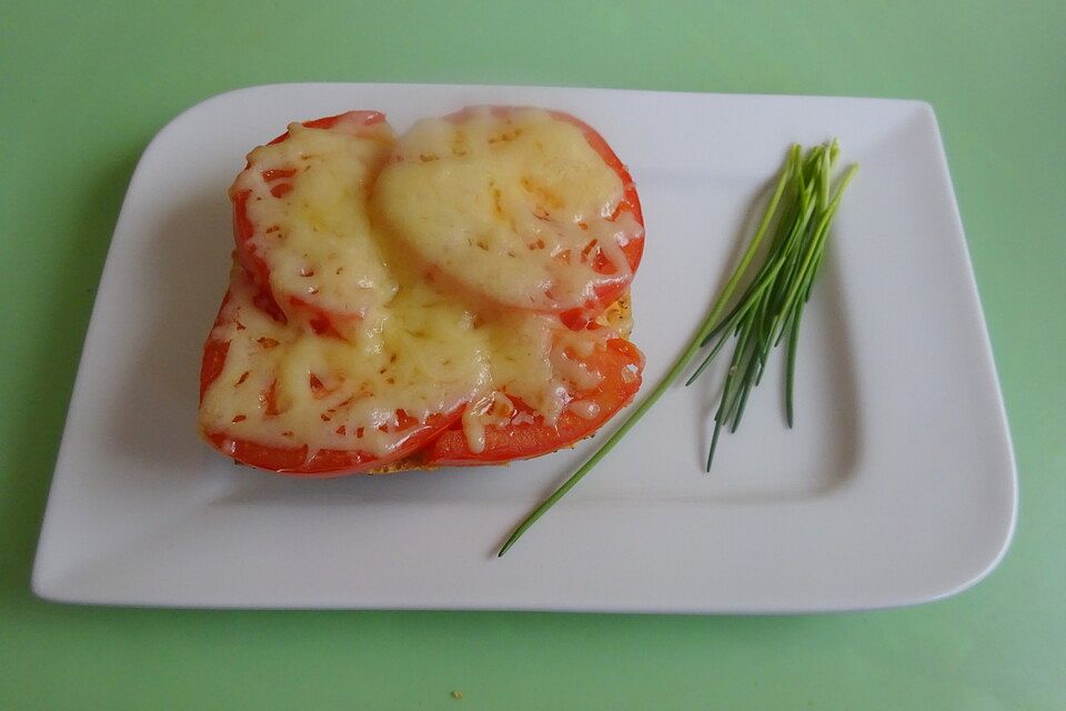 Überbackene Tomatenbrötchen