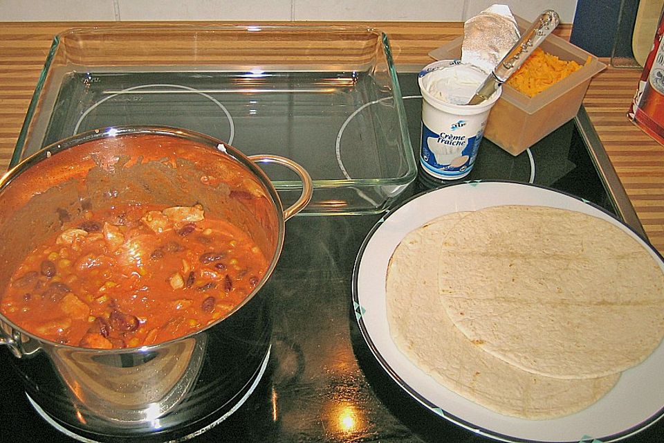 Enchiladas mit Hähnchen und Mais