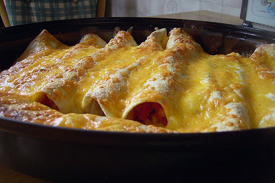 Enchiladas mit Hähnchen und Mais