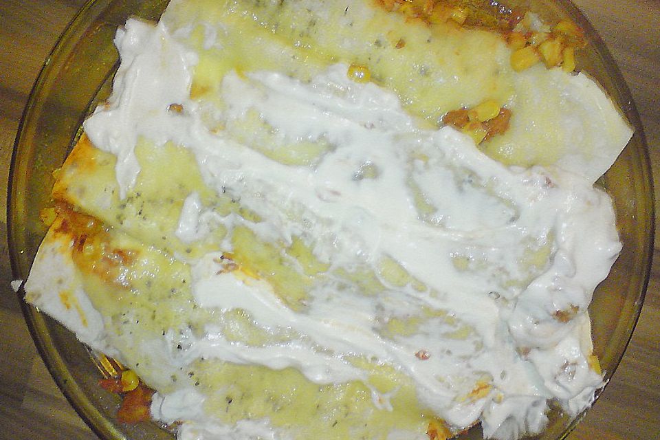 Enchiladas mit Hähnchen und Mais