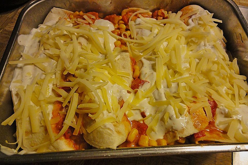 Enchiladas mit Hähnchen und Mais