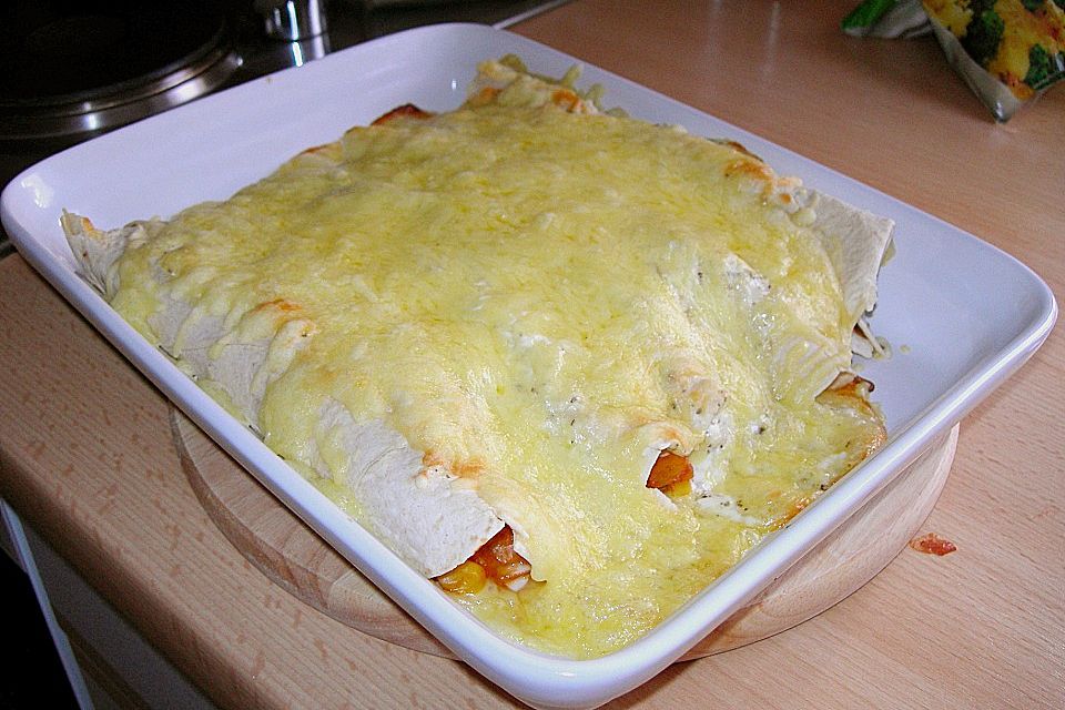 Enchiladas mit Hähnchen und Mais