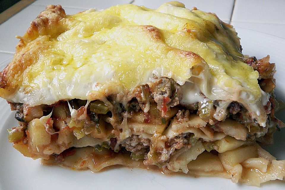 Lasagne mit Hackfleisch und Äpfeln