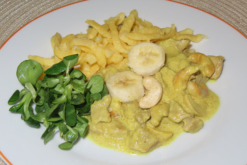 Curry - Geschnetzeltes mit Cashewkernen und Bananen