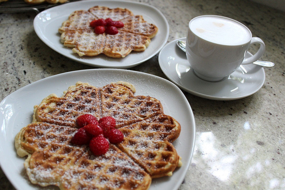 Oma Gerdas Nusswaffeln