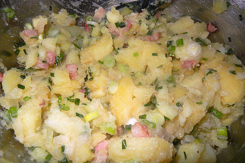 Warmer Kartoffelsalat mit Speck