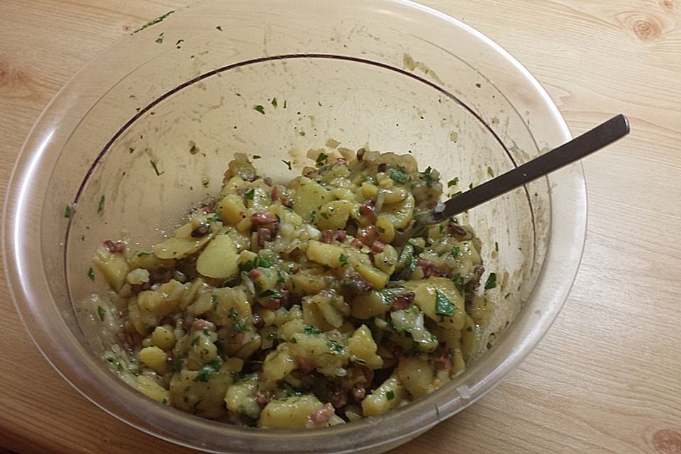 Warmer Kartoffelsalat mit Speck