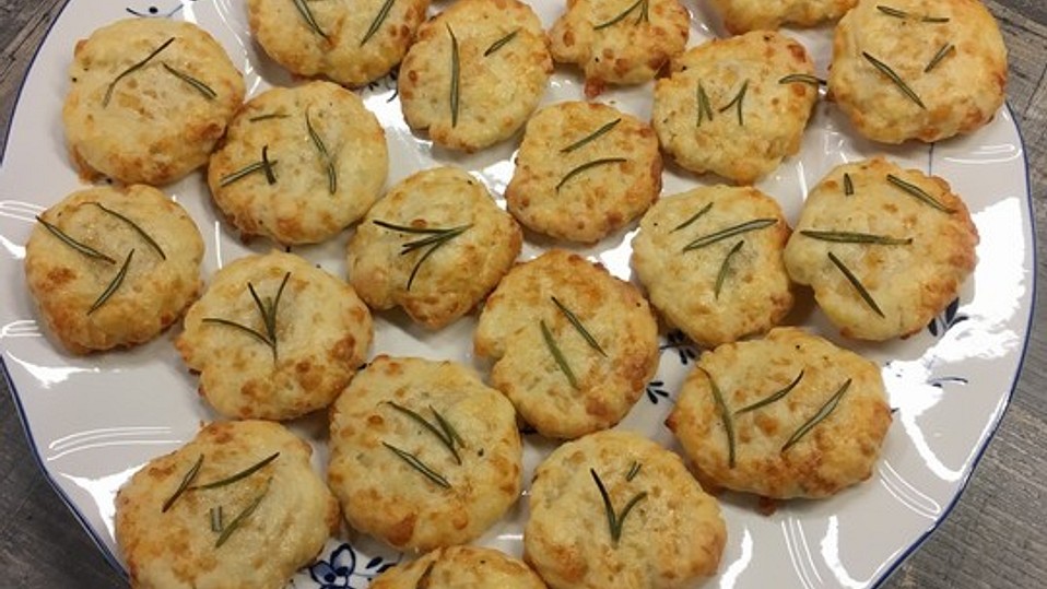 Parmesan - Rosmarin - Cracker von maulwurfchen