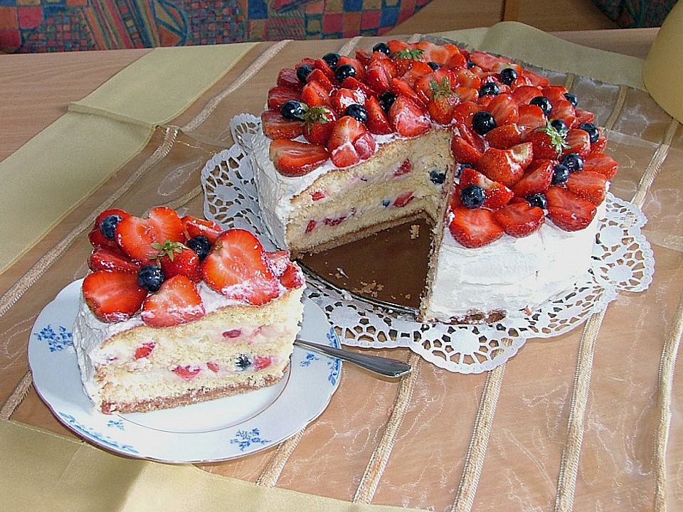 Erdbeer - Vanille - Torte von Heddu| Chefkoch